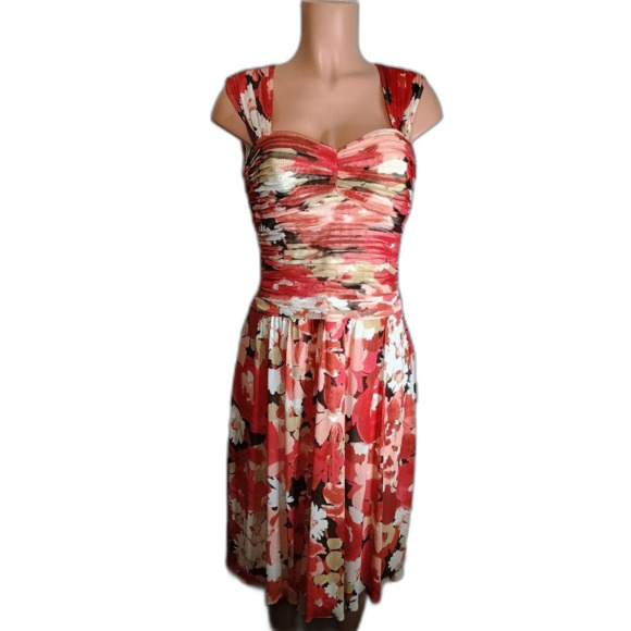 Sangria Floral Red and White Women's Dress Size 8 - Picture 1 of 2